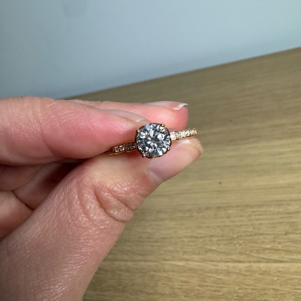 1 ct moissanite rose gold ring